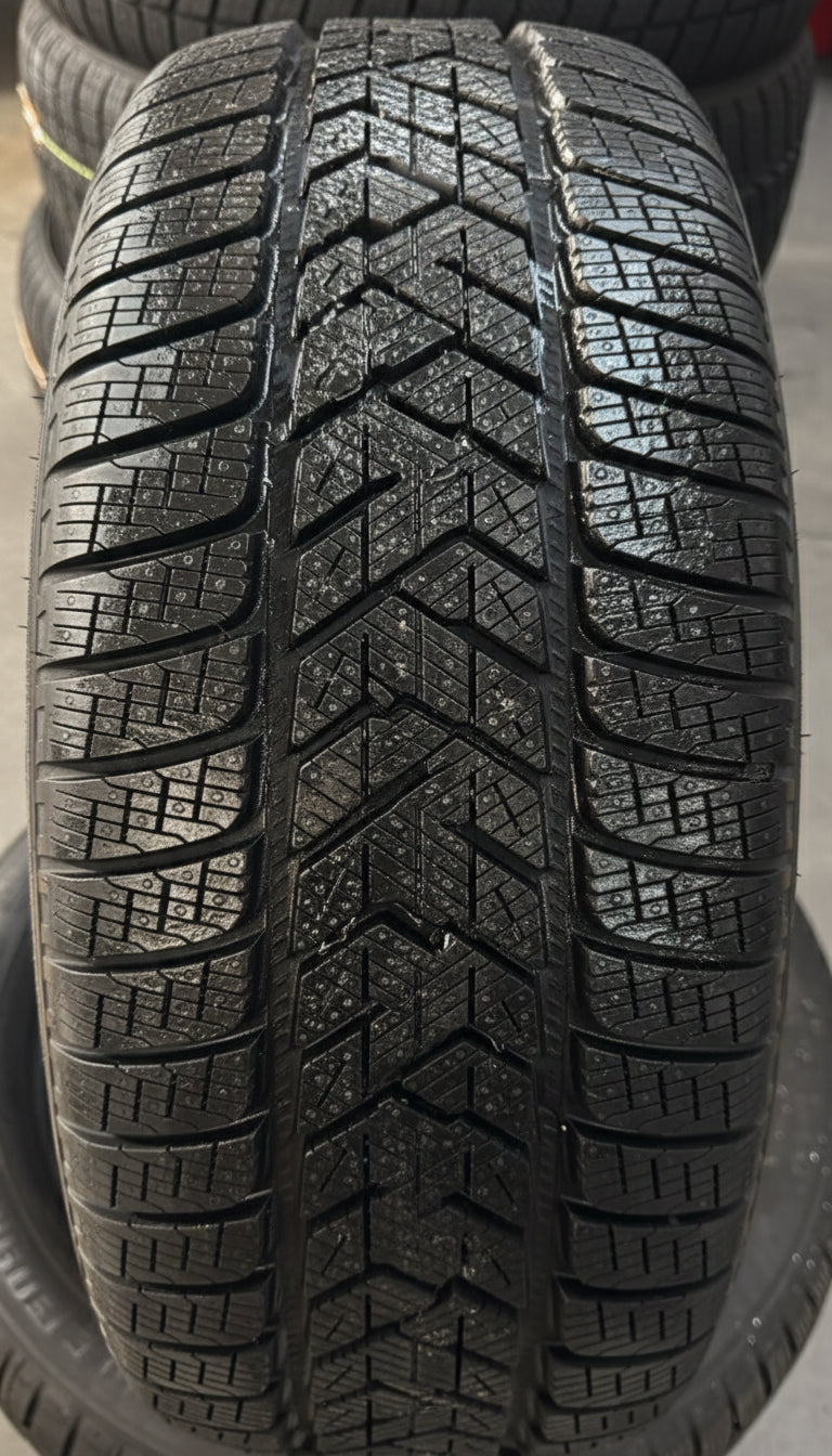 Pirelli scorpion winter 235/60r17 xl 106h